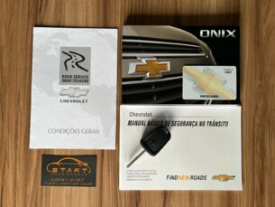 Foto 8 - Chevrolet Onix Onix 1.4 LT SPE/4 manual