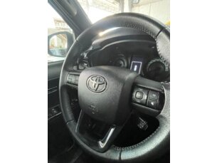 Foto 10 - Toyota Hilux Cabine Dupla Hilux 2.8 TDI CD SRX 50th 4x4 (Aut) automático