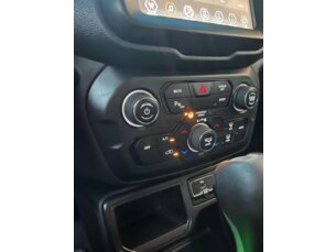 Foto 7 - Jeep Renegade Renegade 1.8 (Aut) automático