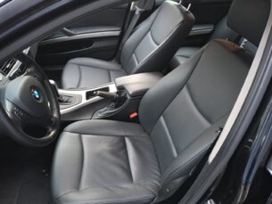 Foto 10 - BMW Série 3 318i (aut) automático
