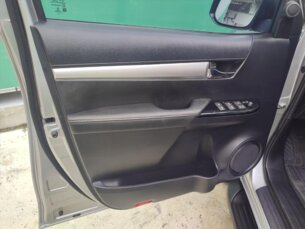 Foto 7 - Toyota Hilux Cabine Dupla Hilux CD 2.8 TDI SRV 4WD (Aut) automático