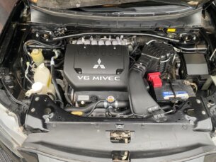 Foto 4 - Mitsubishi Outlander Outlander GT 3.0 V6 automático
