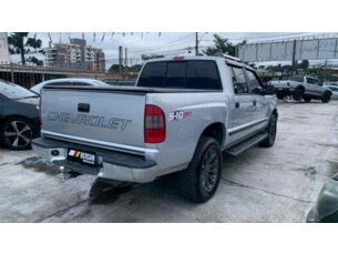 Foto 4 - Chevrolet S10 Cabine Dupla S10 Luxe 4x4 2.8 (Cab Dupla) manual