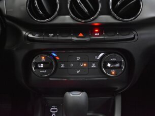 Foto 9 - Fiat Cronos Cronos 1.8 HGT (Aut) automático