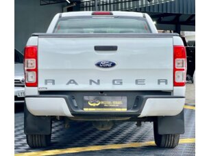 Foto 8 - Ford Ranger (Cabine Simples-Estendida) Ranger 2.2 TD 4WD XL CS manual