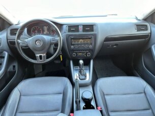 Foto 7 - Volkswagen Jetta Jetta 2.0 Comfortline (Flex) automático