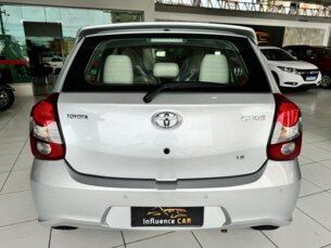 Foto 2 - Toyota Etios Hatch Etios X Plus 1.5 (Flex) (Aut) automático