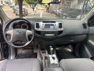 Foto 4 - Toyota Hilux Cabine Dupla Hilux 3.0 TDI 4x4 CD SRV manual