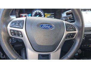 Foto 9 - Ford Ranger (Cabine Dupla) Ranger 3.2 CD Limited 4WD (Aut) automático