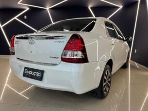 Foto 4 - Toyota Etios Sedan Etios Sedan Platinum 1.5 (Flex) manual