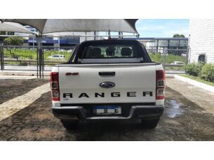 Foto 5 - Ford Ranger (Cabine Dupla) Ranger 3.2 CD FX4 4WD automático