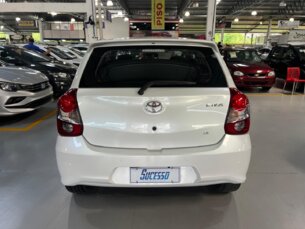 Foto 9 - Toyota Etios Hatch Etios 1.5 X Plus (Aut) automático