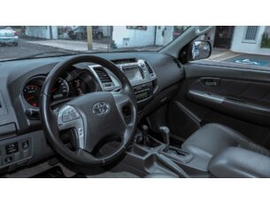 Foto 5 - Toyota Hilux Cabine Dupla Hilux 3.0 TDI 4x4 CD SRV (Aut) automático