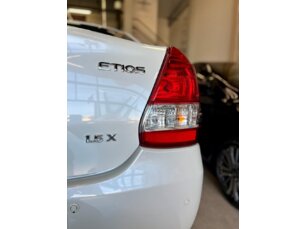 Foto 8 - Toyota Etios Sedan Etios Sedan X 1.5 (Flex) (Aut) automático