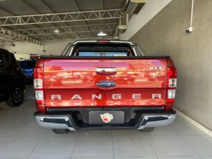 Foto 6 - Ford Ranger (Cabine Dupla) Ranger 3.2 TD XLT CD 4x4 (Aut) automático