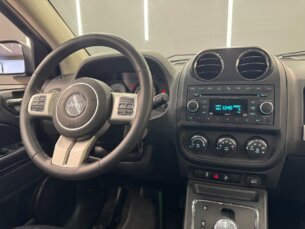 Foto 9 - Jeep Compass Compass 2.0 (Aut) automático