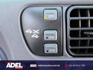 Foto 8 - Chevrolet S10 Cabine Dupla S10 Colina 4x4 2.8 Turbo Electronic (Cab Dupla) manual