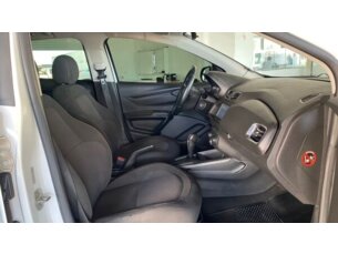 Foto 3 - Chevrolet Onix Onix 1.4 LTZ SPE/4 (Aut) automático