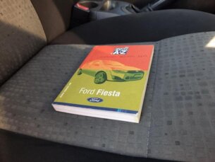 Foto 9 - Ford Fiesta Sedan Fiesta Sedan 1.6 (Flex) manual