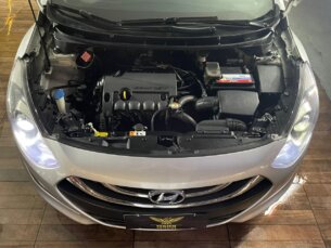 Foto 9 - Hyundai i30 I30 GLS 1.8 16v MPI (Aut) C149 automático
