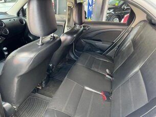 Foto 7 - Toyota Etios Sedan Etios Sedan XLS platinum 1.5 (Flex) manual