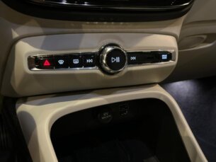 Foto 6 - Volvo XC40 XC40 Recharge Plug-in Hybrid Inscription Expression automático
