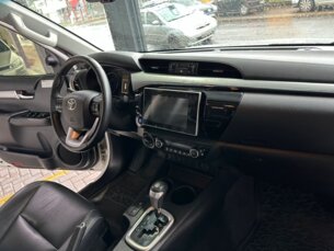 Foto 7 - Toyota Hilux Cabine Dupla Hilux 2.7 CD SRV 4x4 (Aut) automático