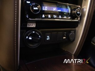 Foto 8 - Toyota SW4 SW4 2.8 TDI SRX 4x4 (Aut) automático