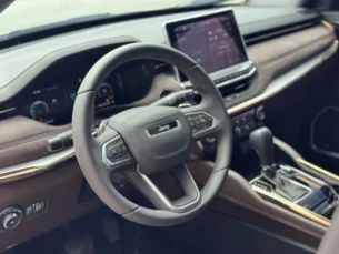 Foto 8 - Jeep Commander Commander 1.3 T270 Overland automático