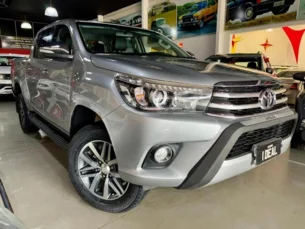 Foto 4 - Toyota Hilux Cabine Dupla Hilux 2.8 TDI SRX CD 4x4 (Aut) automático