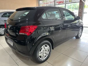 Foto 5 - Chevrolet Onix Onix 1.0 LT SPE/4 manual