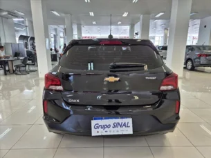 Foto 5 - Chevrolet Onix Onix 1.0 Turbo Premier R7M/R7R (Aut) automático