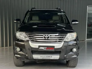 Foto 3 - Toyota SW4 Hilux SW4 3.0 TDI 4x4 SR 5L (Aut) automático