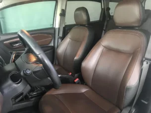 Foto 5 - Chevrolet Spin Spin 1.8 Econoflex Premier 7S (Aut) manual