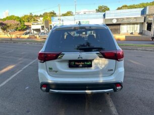 Foto 6 - Mitsubishi Outlander Outlander 2.2 DI-D Mid 4WD automático