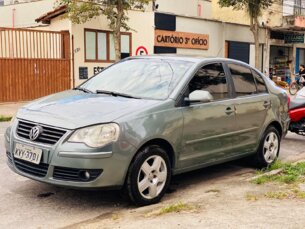 Volkswagen Polo Sedan 1.6 8V (Flex)