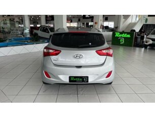 Foto 7 - Hyundai i30 I30 GLS 1.8 16V MPI (Aut) C180 automático