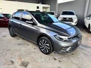 Foto 1 - Volkswagen Polo Polo 1.0 170 TSI Highline (Aut) automático