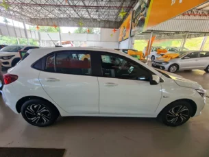 Foto 6 - Chevrolet Onix Onix 1.0 LT manual
