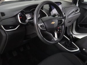 Foto 7 - Chevrolet Onix Onix 1.0 LT manual