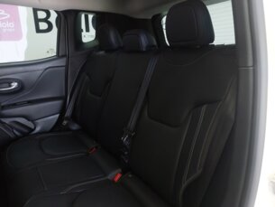 Foto 10 - Jeep Renegade Renegade 1.3 T270 Sport automático