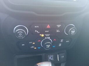 Foto 9 - Jeep Renegade Renegade 1.3 T270 Longitude automático