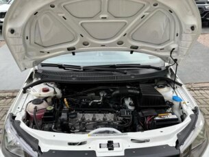Foto 9 - Volkswagen Gol Gol 1.6 manual