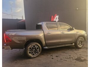 Foto 3 - Toyota Hilux Cabine Dupla Hilux 2.8 TDI CD SRV 4x4 (Aut) automático