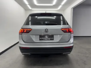 Foto 5 - Volkswagen Tiguan Tiguan Allspace 1.4 250 TSI Comfortline manual