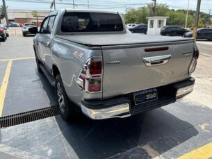 Foto 7 - Toyota Hilux Cabine Dupla Hilux 2.8 TDI SRX CD 4x4 (Aut) automático