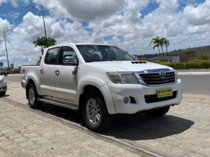Foto 2 - Toyota Hilux Cabine Dupla Hilux 2.7 Flex 4x4 CD SRV (Aut) automático