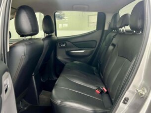 Foto 7 - Mitsubishi L200 Triton L200 Triton Sport 2.4 DID-H HPE 4WD (Aut) automático
