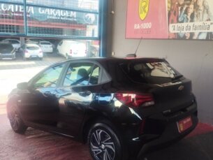 Foto 3 - Chevrolet Onix Onix 1.0 LT manual