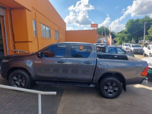 Foto 4 - Toyota Hilux Cabine Dupla Hilux CD 2.8 TDI SR 4WD automático